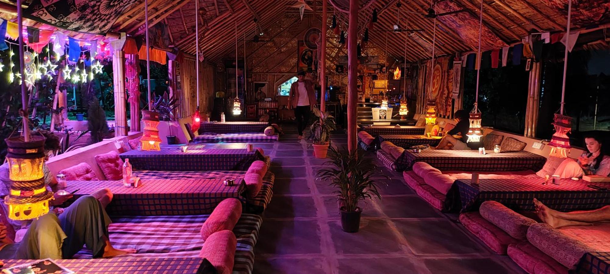 Om Shanti Om Home Stay & Cafe Hampi Exterior foto